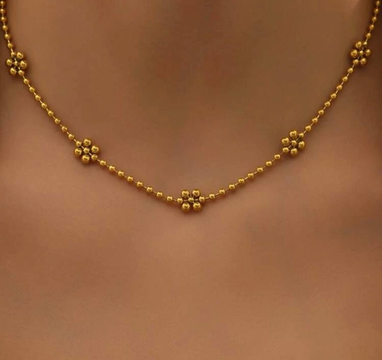 Daisy Chain Necklace