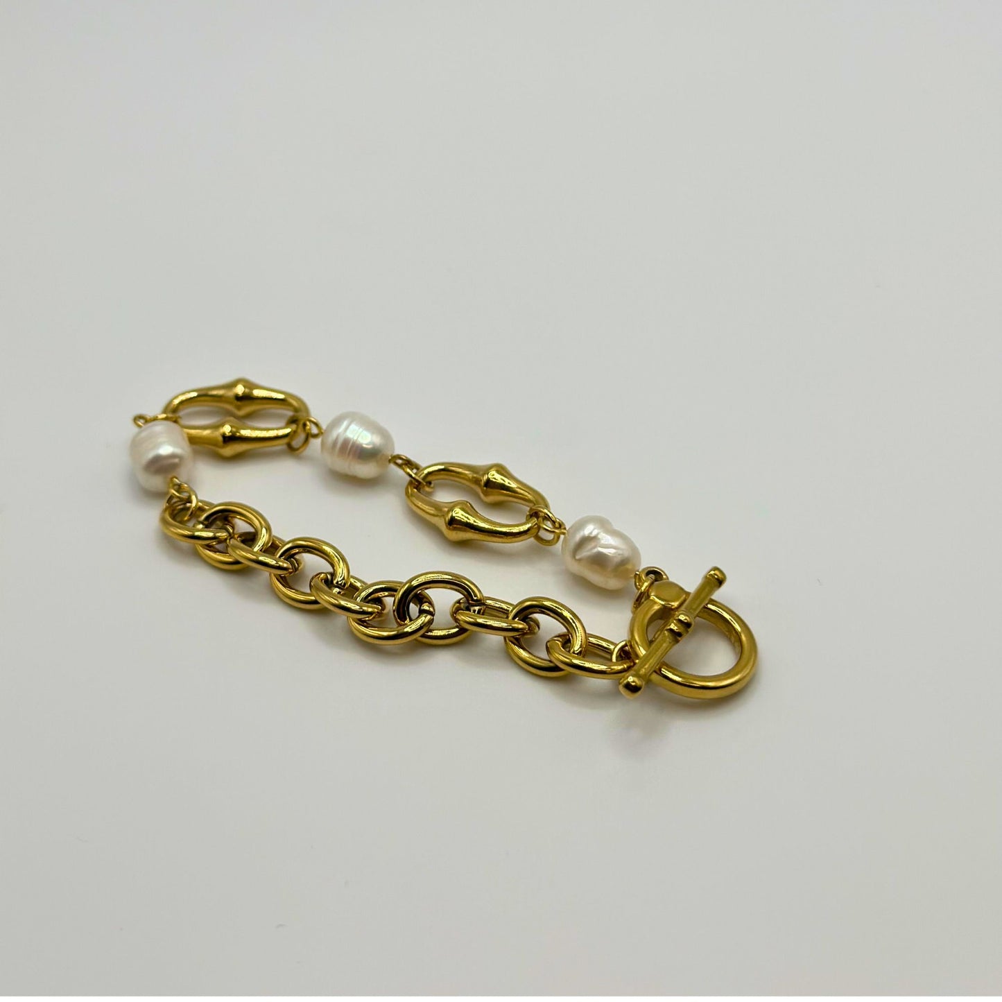 Urban Pearls Bracelet